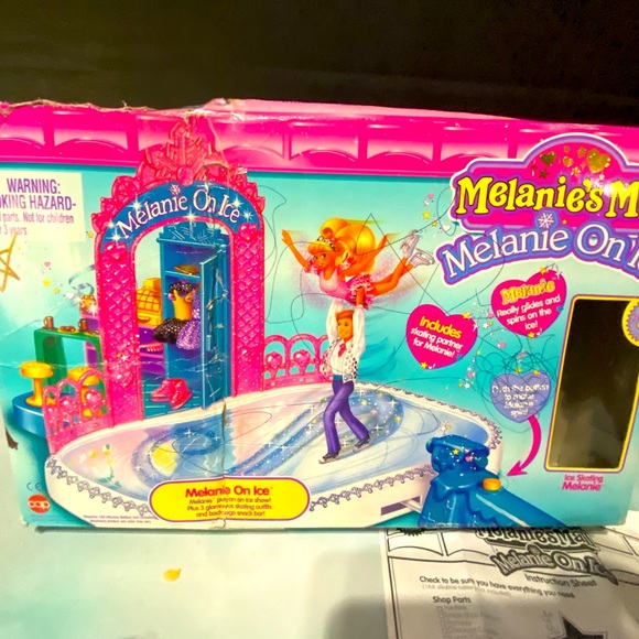 MELANIE’S MALL VINTAGE 1997 MELANIE ON ICE w/ ORIGINAL BOX - Picture 11 of 16